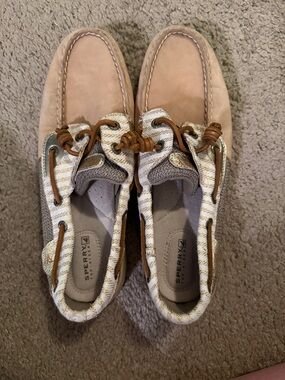 Sperry Women’s Tan and Gold-Striped Moccasin Boat Shoes